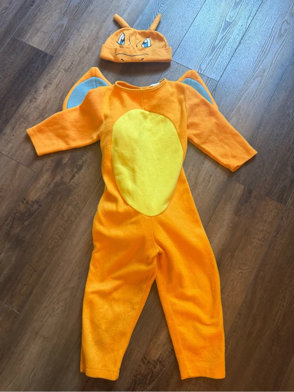 Kids Pokemon Charizard one piece costume size small with hat and tail